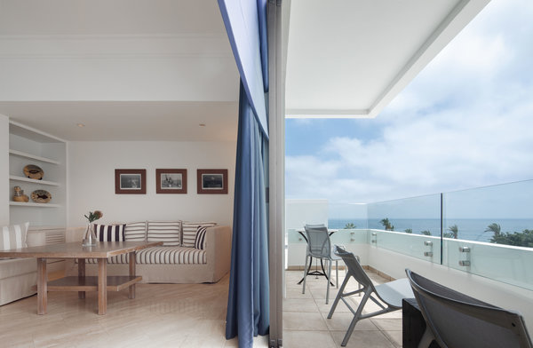 ONE BEDROOM SEA VIEW SUITE